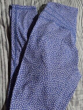 BuffBunny Blue Leggings with White Dot Print